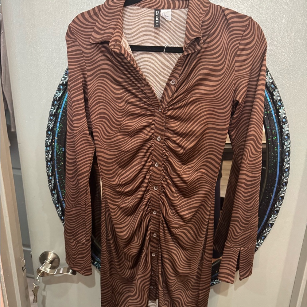 H&M Divided Brown and Tan Patterned dress. Size small.